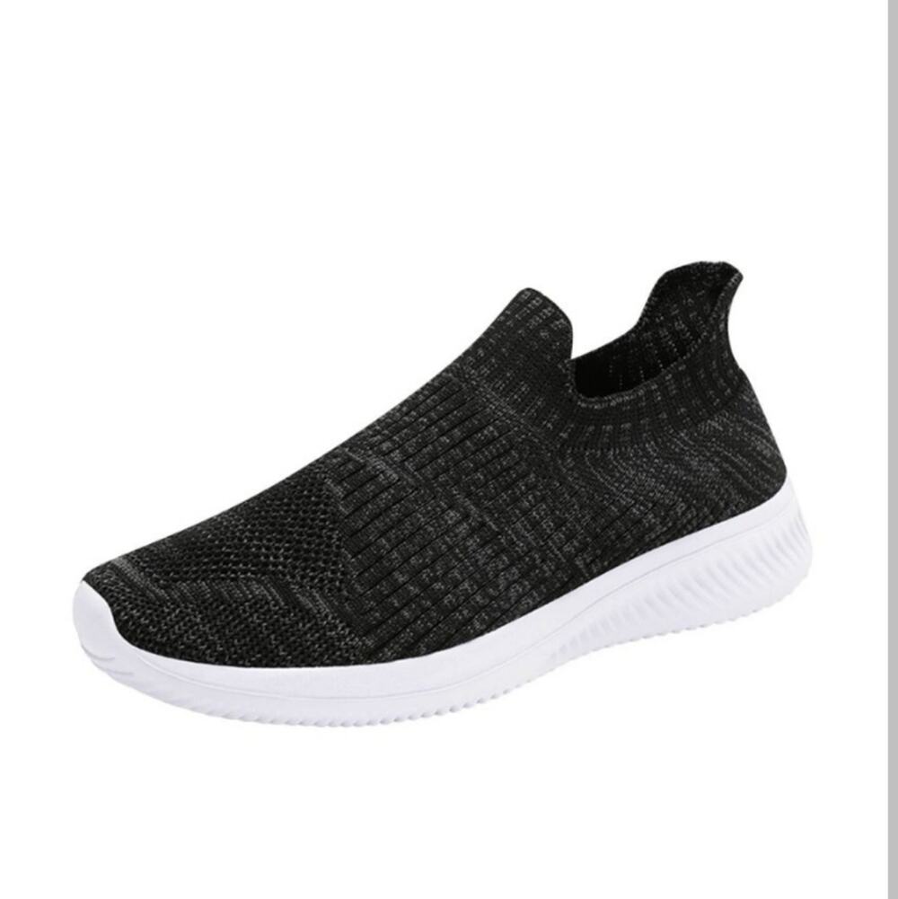 Cushionaire Dustin Stretch Knit Slip On Sneaker